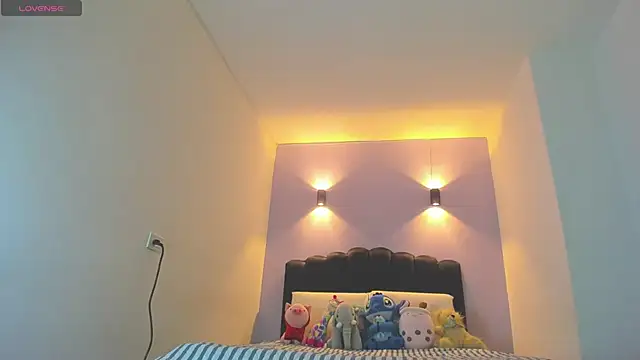 Sofia Clauss  online show from 01-09-26, 05:10