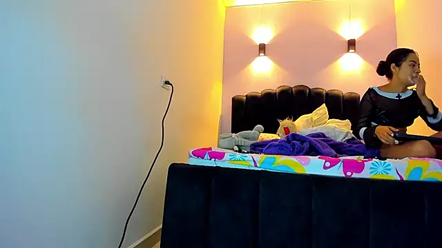 Snapshot of Sofia_Clauss_ chatting on 01-17-26, 04:28 Sofia Clauss online show from 01-17-26, 04:28