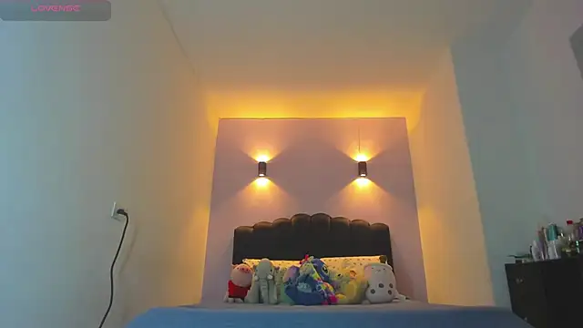 Snapshot of Sofia_Clauss_ chatting on 02-22-26, 05:19 Sofia Clauss online show from 02-22-26, 05:19