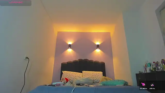 Snapshot of Sofia_Clauss_ chatting on 02-24-26, 04:43 Sofia Clauss online show from 02-24-26, 04:43