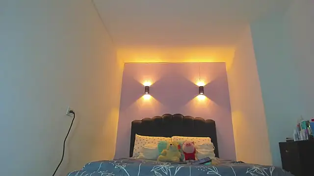 Snapshot of Sofia_Clauss_ chatting on 02-27-26, 04:12 Sofia Clauss online show from 02-27-26, 04:12