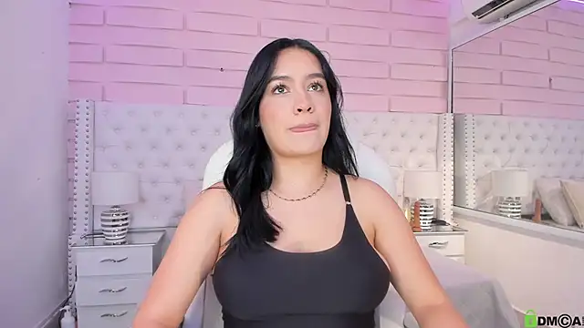 Snapshot of Yaaky_ chatting on 02-07-25, 02:37 Yaaky online show from 02-07-25, 02:37