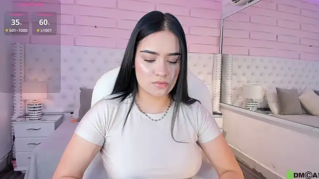 Snapshot of Yaaky_ chatting on 02-17-25, 08:36 Yaaky online show from 02-17-25, 08:36