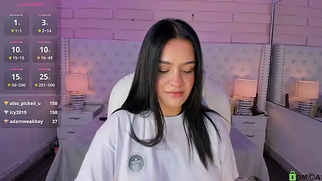 Snapshot of Yaaky_ chatting on 02-24-25, 11:52 Yaaky online show from 02-24-25, 11:52