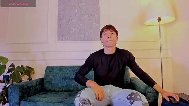 Snapshot of AlessandroDybala chatting on 11-06-25, 12:28 AlessandroDybala online show from 11-06-25, 12:28