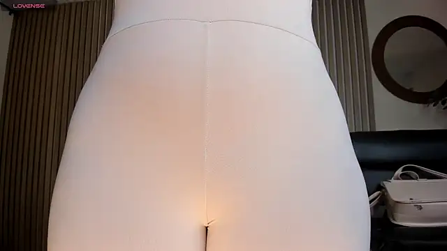 AnnaBrooks1 online show from 03-22-25, 07:53