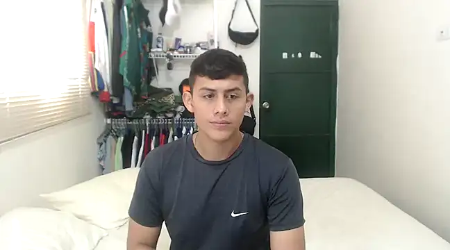 Snapshot of StivMike01 chatting on 01-23-25, 03:32 StivMike01 online show from 01-23-25, 03:32