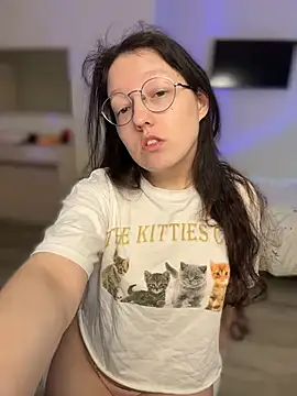 Snapshot of emigooflordXD chatting on 10-20-25, 11:21 emigooflordXD online show from 10-20-25, 11:21