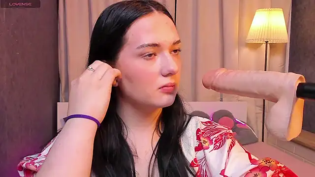 Snapshot of Grand_Vita chatting on 02-07-26, 03:49 Grand Vita online show from 02-07-26, 03:49