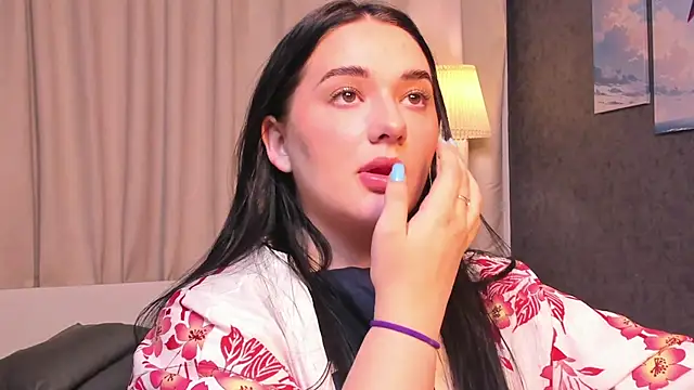 Snapshot of Grand_Vita chatting on 02-11-26, 08:25 Grand Vita online show from 02-11-26, 08:25