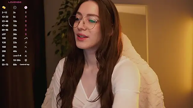 Snapshot of Ester_Hill chatting on 11-11-25, 01:05 Ester Hill online show from 11-11-25, 01:05