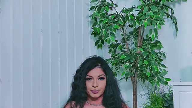 EmilyColle  online show from 12-13-25, 07:53