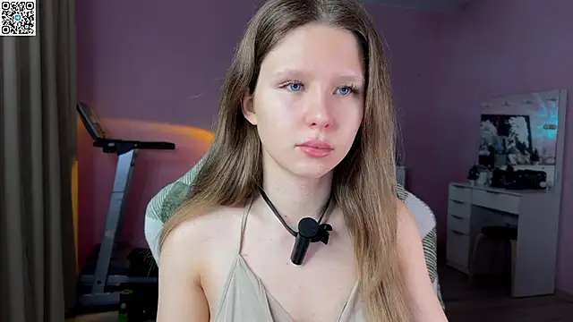 Snapshot of Ameliia_castro chatting on 11-20-25, 03:50 Ameliia castro online show from 11-20-25, 03:50