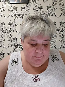 Baunti5555 online show from 10-29-25, 08:38