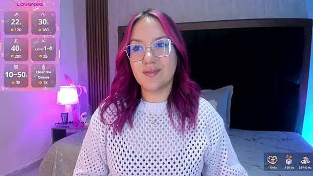 Snapshot of sweet--emily chatting on 11-12-25, 02:56 sweet--emily online show from 11-12-25, 02:56