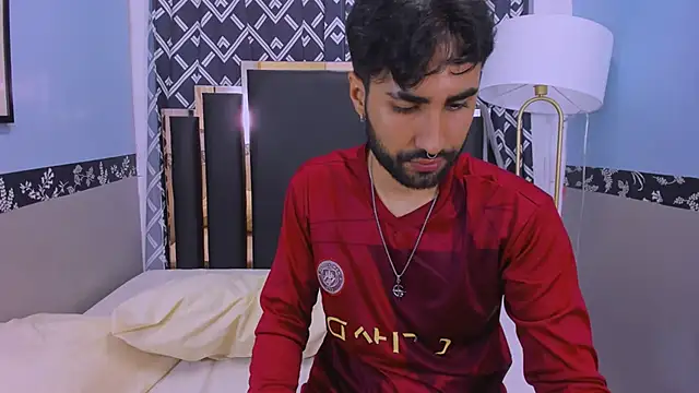 MilanZaire online show from 10-24-25, 12:30