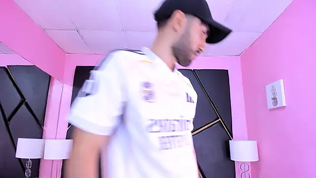 MilanZaire online show from 11-15-25, 12:52