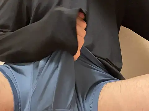 Snapshot of lkun9 chatting on 10-20-25, 03:12 lkun9 online show from 10-20-25, 03:12