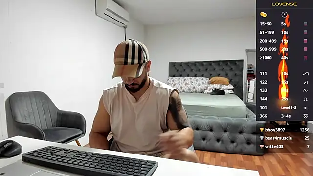 supermanboy94 online show from 10-14-25, 05:41