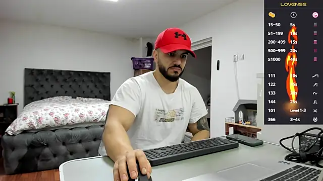 supermanboy94 online show from 02-05-26, 06:51