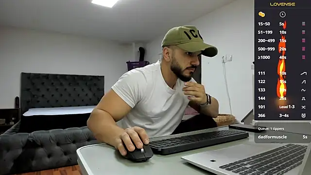 supermanboy94 online show from 04-02-26, 06:22