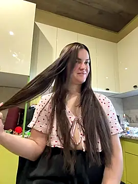 Snapshot of Karolina_llove chatting on 10-15-25, 01:17 Karolina llove online show from 10-15-25, 01:17