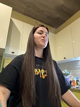 Snapshot of Karolina_llove chatting on 10-15-25, 08:31 Karolina llove online show from 10-15-25, 08:31