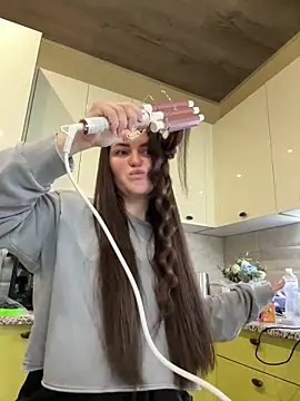 Snapshot of Karolina_llove chatting on 10-17-25, 10:07 Karolina llove online show from 10-17-25, 10:07