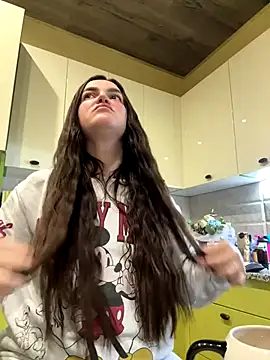 Snapshot of Karolina_llove chatting on 10-19-25, 08:20 Karolina llove online show from 10-19-25, 08:20