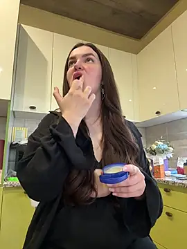 Snapshot of Karolina_llove chatting on 10-25-25, 10:12 Karolina llove online show from 10-25-25, 10:12