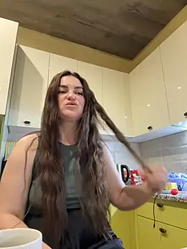 Snapshot of Karolina_llove chatting on 11-12-25, 12:00 Karolina llove online show from 11-12-25, 12:00