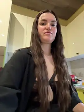 Snapshot of Karolina_llove chatting on 11-13-25, 12:09 Karolina llove online show from 11-13-25, 12:09