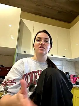 Snapshot of Karolina_llove chatting on 11-14-25, 06:39 Karolina llove online show from 11-14-25, 06:39