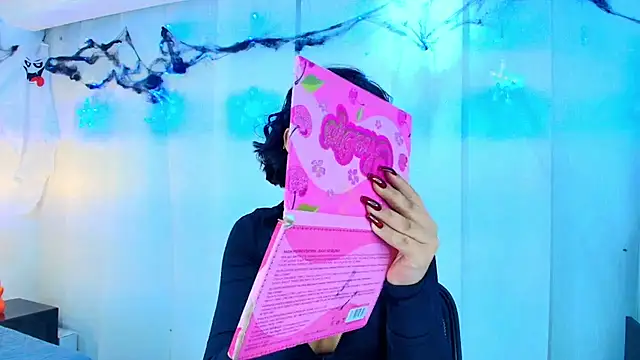 lina bedoya  online show from 11-07-25, 11:32