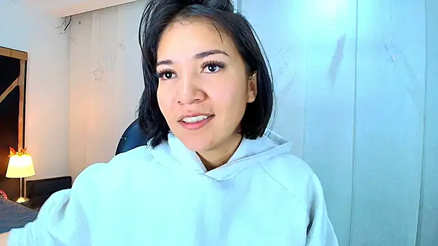 Snapshot of lina_bedoya_ chatting on 02-03-26, 11:37 lina bedoya online show from 02-03-26, 11:37