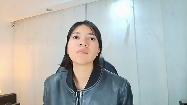 Snapshot of lina_bedoya_ chatting on 02-16-26, 11:50 lina bedoya online show from 02-16-26, 11:50