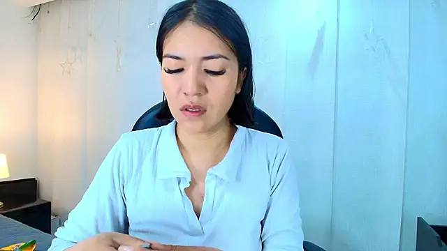 Snapshot of lina_bedoya_ chatting on 02-20-26, 11:54 lina bedoya online show from 02-20-26, 11:54