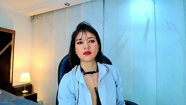 Snapshot of lina_bedoya_ chatting on 03-21-26, 11:37 lina bedoya online show from 03-21-26, 11:37