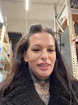 AileenInkOfficial online show from 01-15-25, 08:20