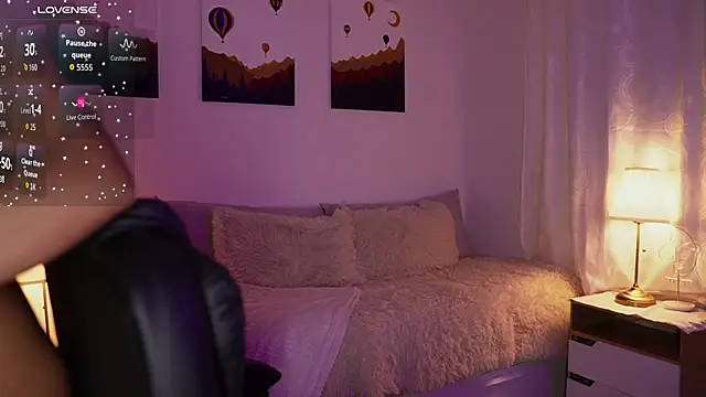 SaraParisi online show from 10-10-25, 10:53