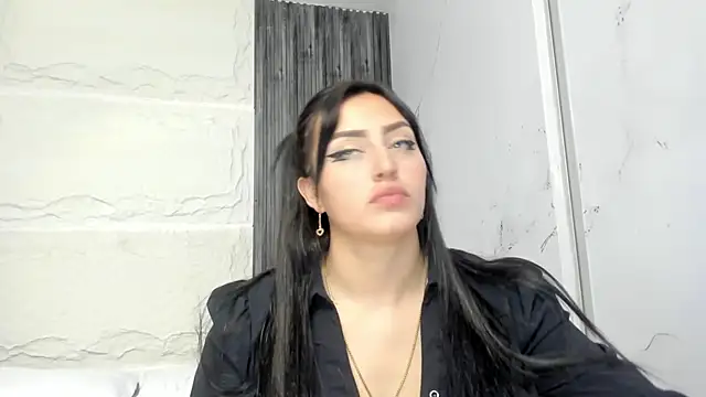 Snapshot of Lesly_sexy4u chatting on 10-18-25, 12:17 Lesly sexy4u online show from 10-18-25, 12:17