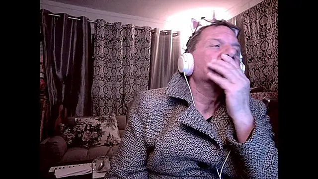 coryassman online show from 12-22-24, 09:22