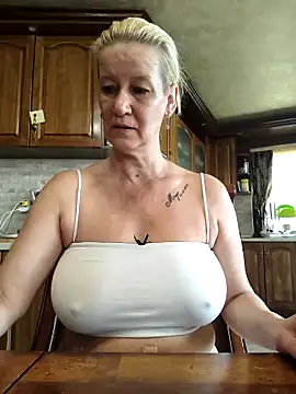 Lotus-blume1 online show from 10-13-25, 08:14