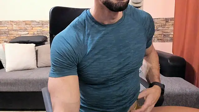 HotHunkTrainer online show from 12-23-25, 09:29