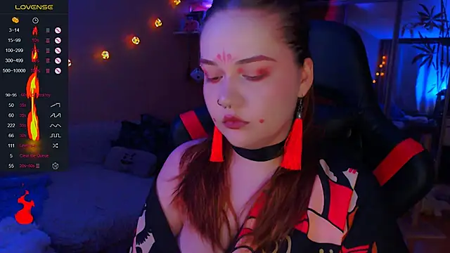 Snapshot of lala_loulou_land chatting on 10-31-25, 09:05 lala loulou land online show from 10-31-25, 09:05