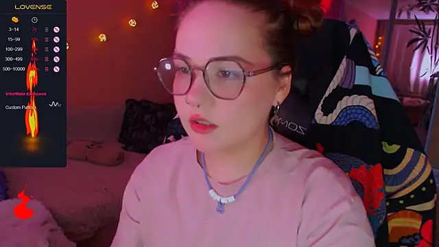 Snapshot of lala_loulou_land chatting on 11-01-25, 11:23 lala loulou land online show from 11-01-25, 11:23