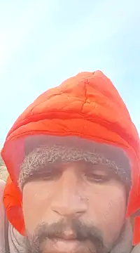 Snapshot of lovesuna chatting on 01-02-25, 02:11 lovesuna online show from 01-02-25, 02:11