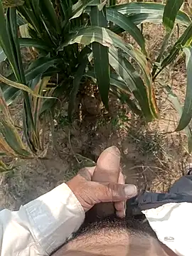 Snapshot of lovesuna chatting on 10-19-25, 09:32 lovesuna online show from 10-19-25, 09:32