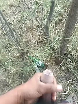 Snapshot of lovesuna chatting on 11-16-25, 02:39 lovesuna online show from 11-16-25, 02:39