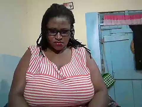 Snapshot of sexy_bigboobss chatting on 01-15-26, 07:24 sexy bigboobss online show from 01-15-26, 07:24